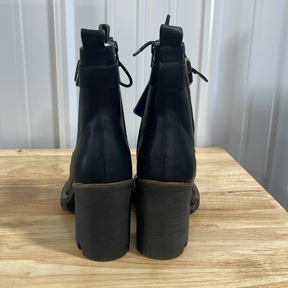 Black Lace-Up Ankle Boots - Picture 3 of 7